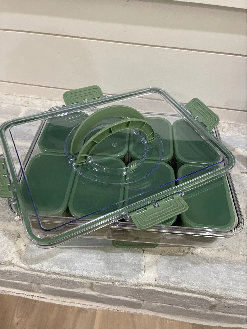 Plastic Storage Organizer Box with 8 Removable Compartments - Green